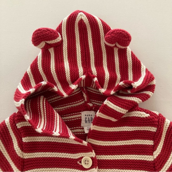 Gap Baby 6-12 Months Red Hooded Cardigan Whale Pockets - Picture 3 of 4